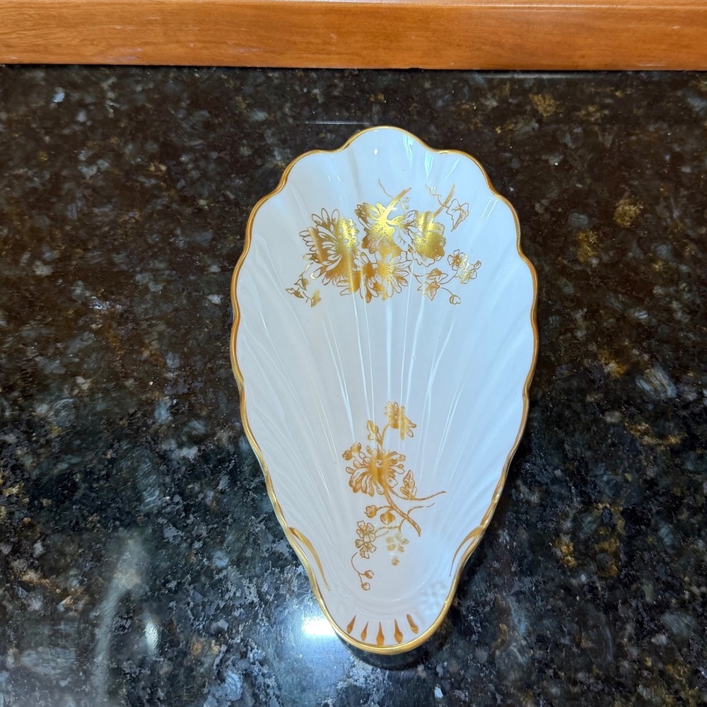 Hammersley & Co Bone China Shell Trinket Dish Gold Gilt Floral Made in England